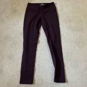 Aritzia TNA Maroon Leggings